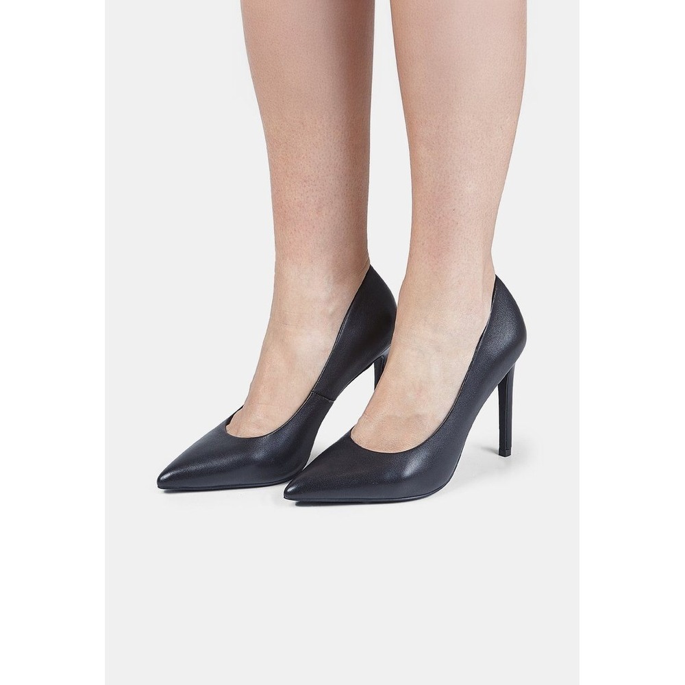 Bata Women's‎ Black Pointed Toe Leather Stiletto Pumps Classic Heels Size 38